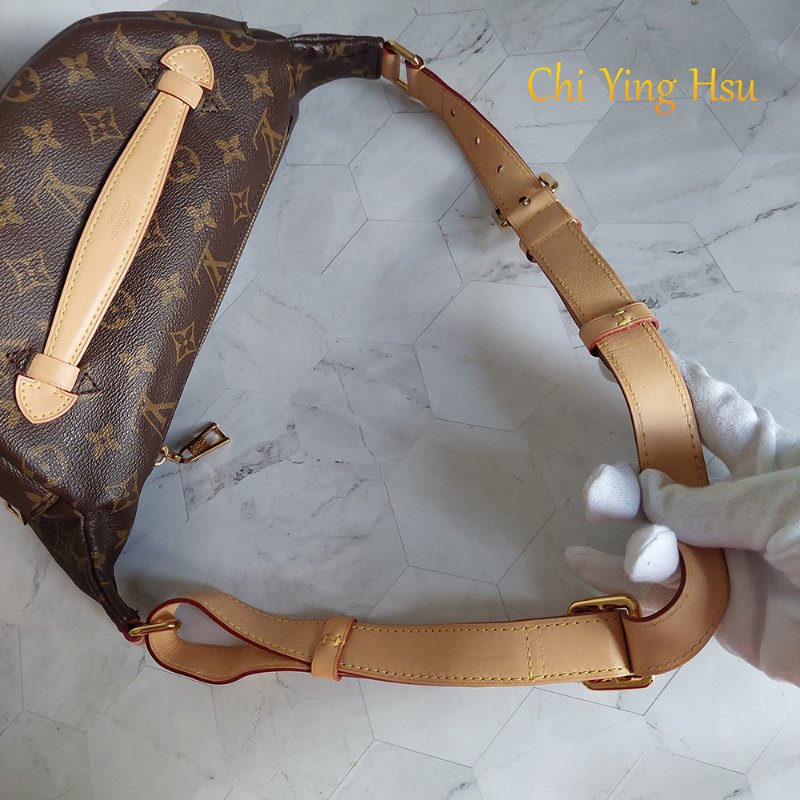 LV M43644 Bumbag🎀現品實拍 🎀 9.3成新Monogram老花字紋 腰包 斜背包 胸口包-36