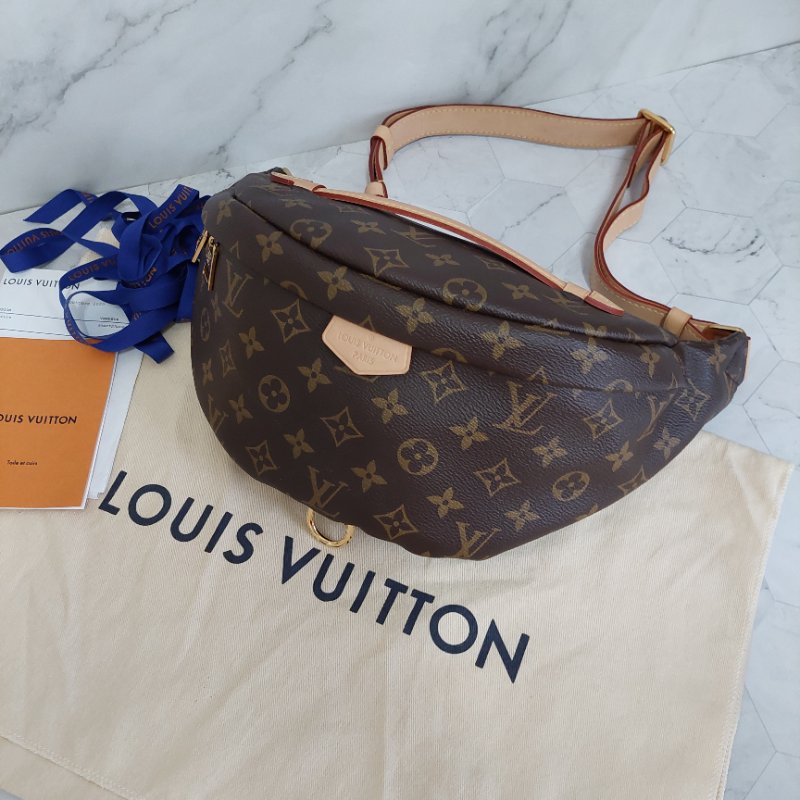 LV M43644 Bumbag🎀現品實拍 🎀 9.3成新Monogram老花字紋 腰包 斜背包 胸口包-37
