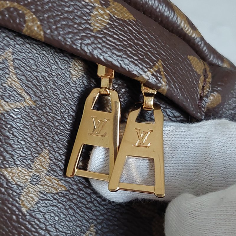 LV M43644 Bumbag🎀現品實拍 🎀 9.3成新Monogram老花字紋 腰包 斜背包 胸口包-53