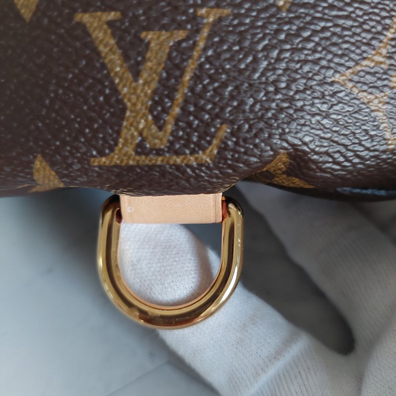 LV M43644 Bumbag🎀現品實拍 🎀 9.3成新Monogram老花字紋 腰包 斜背包 胸口包-54