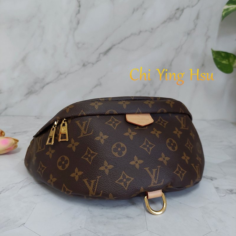 LV M43644 Bumbag🎀現品實拍 🎀 9.3成新Monogram老花字紋 腰包 斜背包 胸口包-73