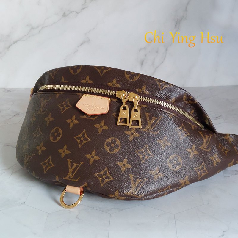LV M43644 Bumbag🎀現品實拍 🎀 9.3成新Monogram老花字紋 腰包 斜背包 胸口包-77