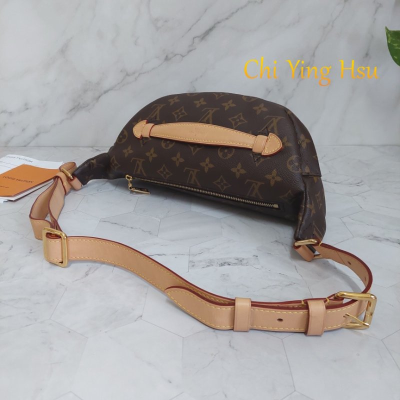 LV M43644 Bumbag🎀現品實拍 🎀 9.3成新Monogram老花字紋 腰包 斜背包 胸口包-84