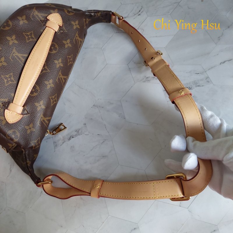 LV M43644 Bumbag🎀現品實拍 🎀 9.3成新Monogram老花字紋 腰包 斜背包 胸口包-85