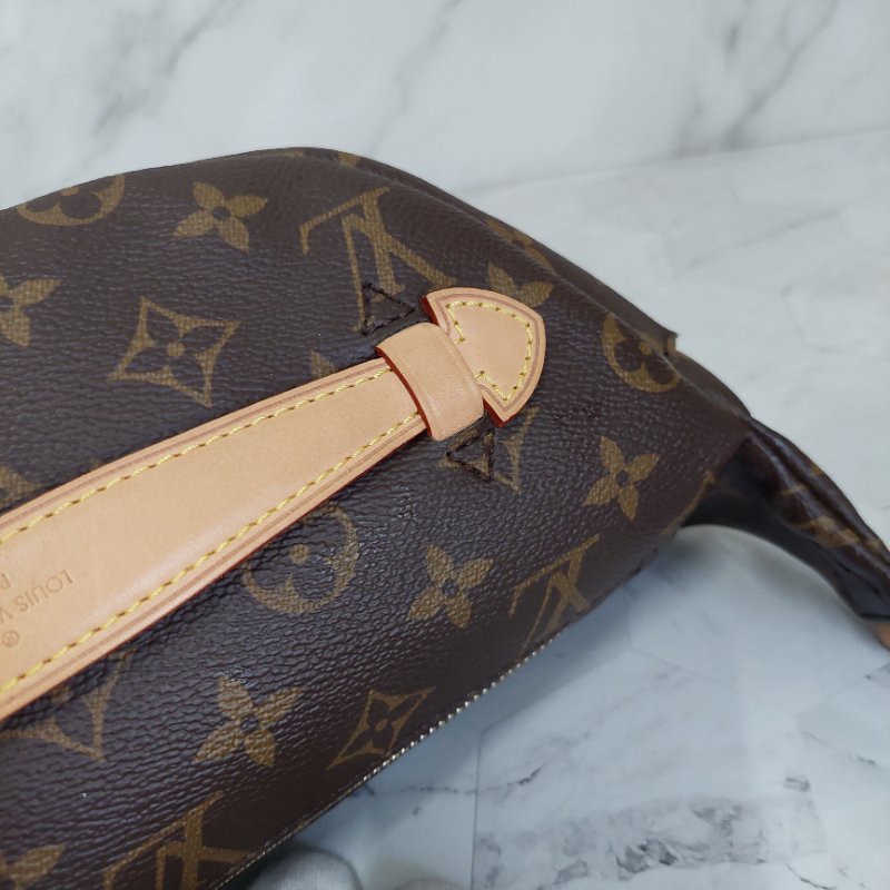 LV M43644 Bumbag🎀現品實拍 🎀 9.3成新Monogram老花字紋 腰包 斜背包 胸口包-88