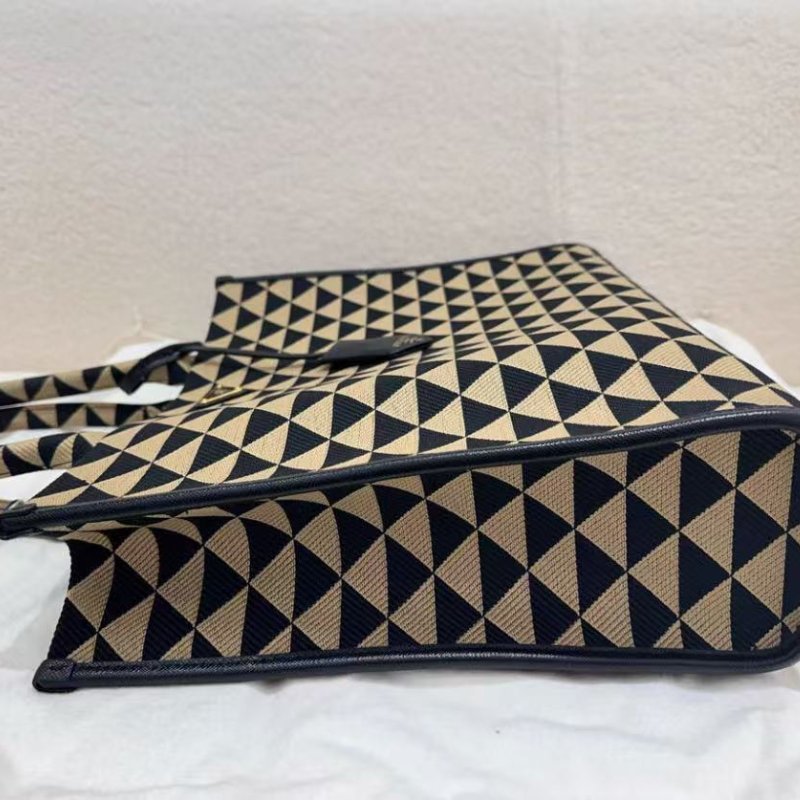 PRADA Symbole 托特包 39*31cm 99新 配件塵袋-1