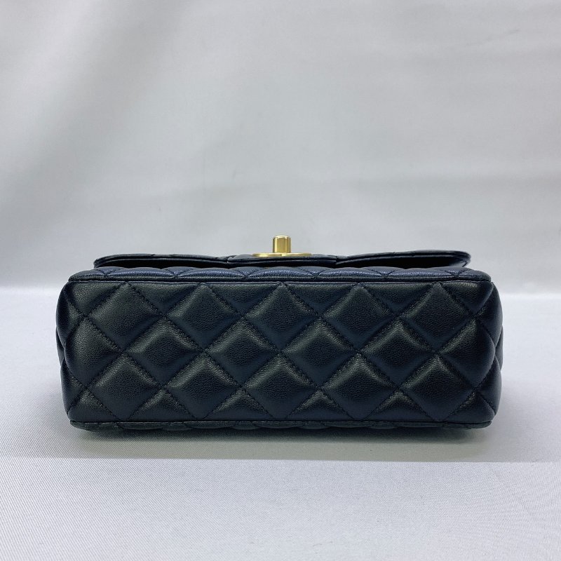 CHANEL 季節黑金手柄Handle 20-7
