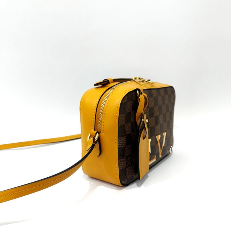 LV咖啡色棋盤格拚芥黃拉鍊相機包-2