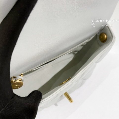 CHANEL  Flap Bag愛心鎖扣寶寶藍小羊皮鍊條包AS3986-6