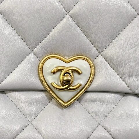 CHANEL  Flap Bag愛心鎖扣寶寶藍小羊皮鍊條包AS3986-9
