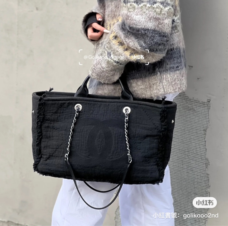 Chanel 中型 Deauville #流蘇帆布購物包沙灘包 ～可手提和肩背兩用（黑色）-0