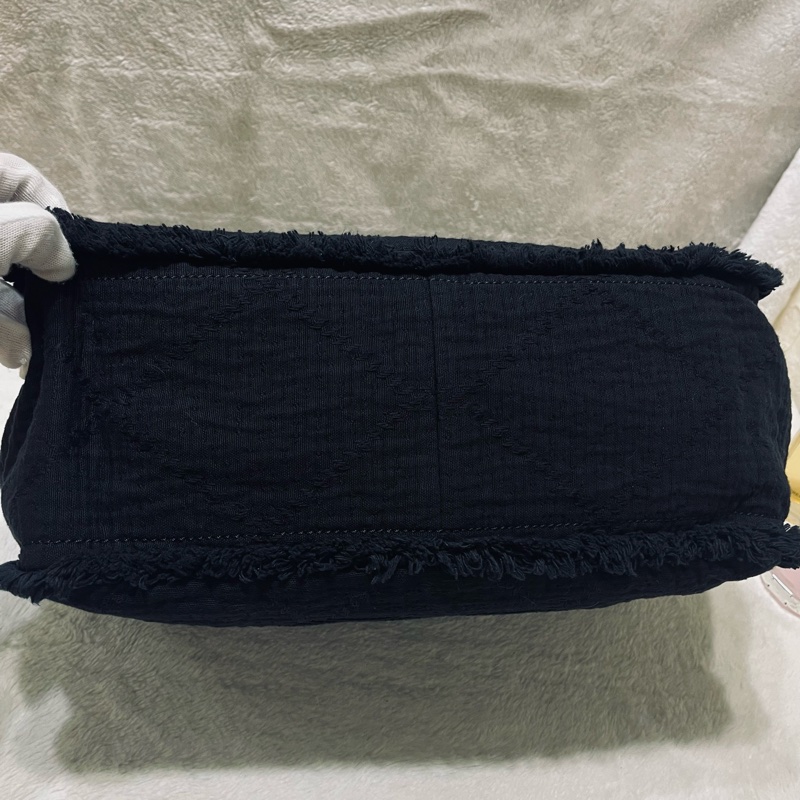 Chanel 中型 Deauville #流蘇帆布購物包沙灘包 ～可手提和肩背兩用（黑色）-16