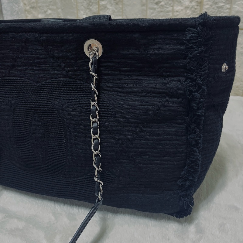 Chanel 中型 Deauville #流蘇帆布購物包沙灘包 ～可手提和肩背兩用（黑色）-40