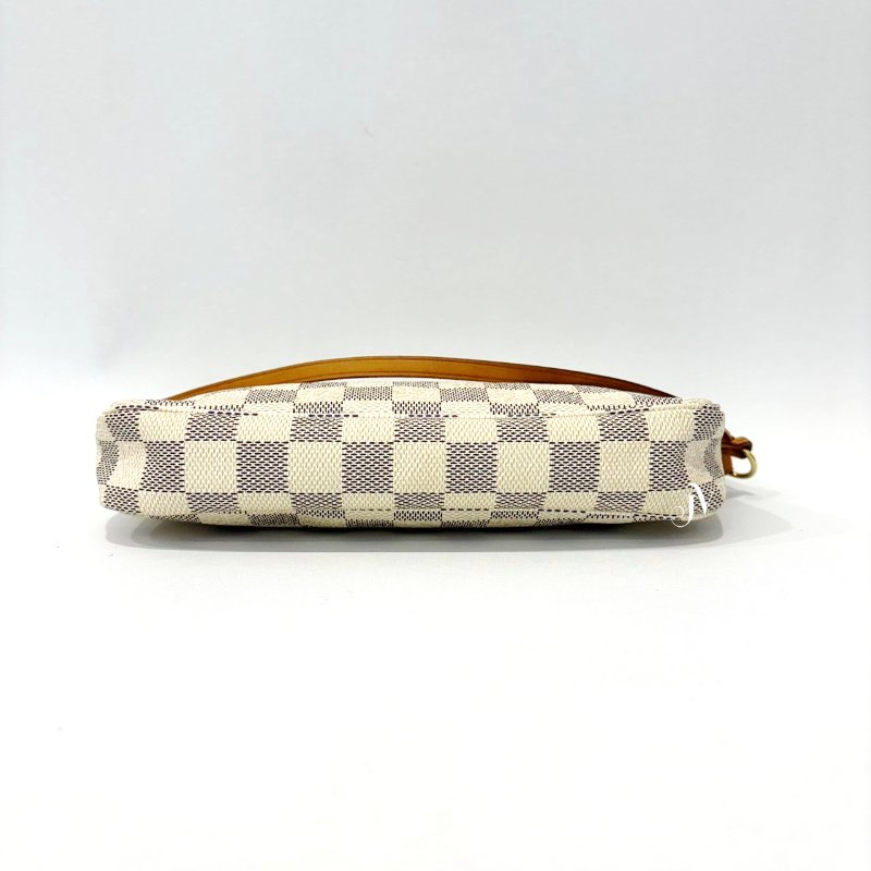 LV白色棋盤格大麻將包-2