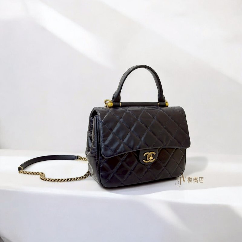 CHANEL 海軍藍牛皮古銅金釦口蓋手提肩背包-0