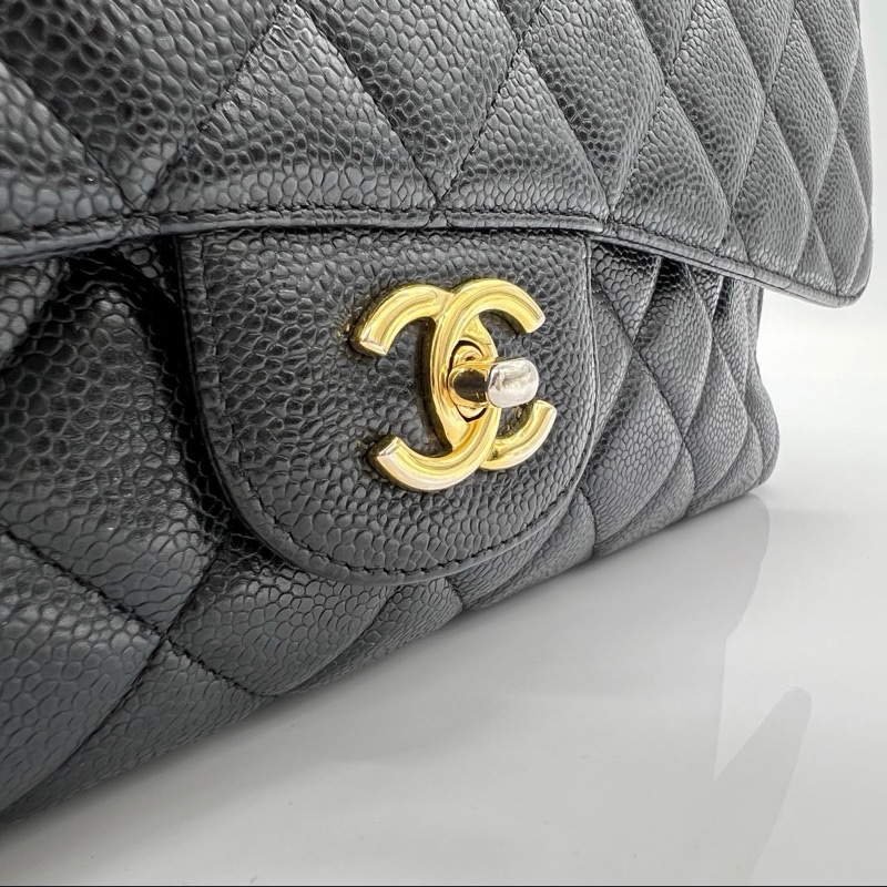 🖤賠本出🖤CHANEL Maxi Cf 33cm 香奈兒 黑金荔 枝牛皮 超大經典口蓋包 菱格紋-15