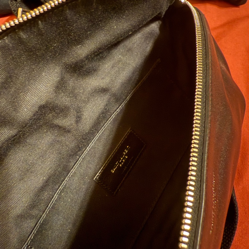 Saint Laurent Paris 經典黑色軟皮腰包-9