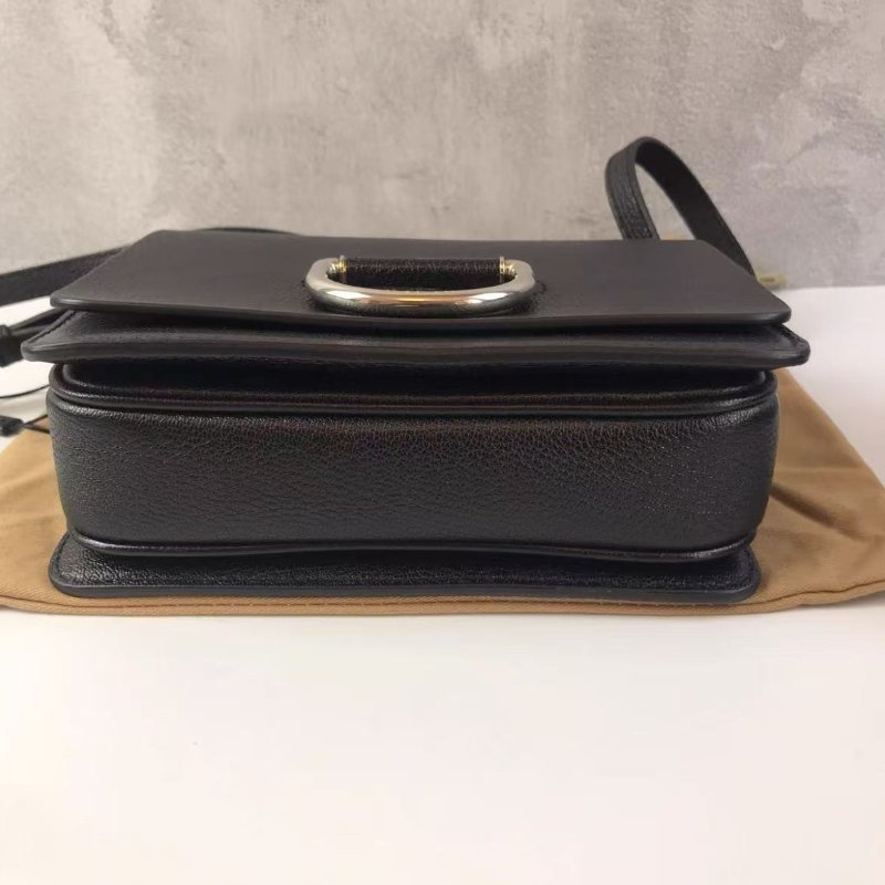 BURBERRY 黑色D型斜背包 17.5*4*12.5 99新 配件塵袋-3