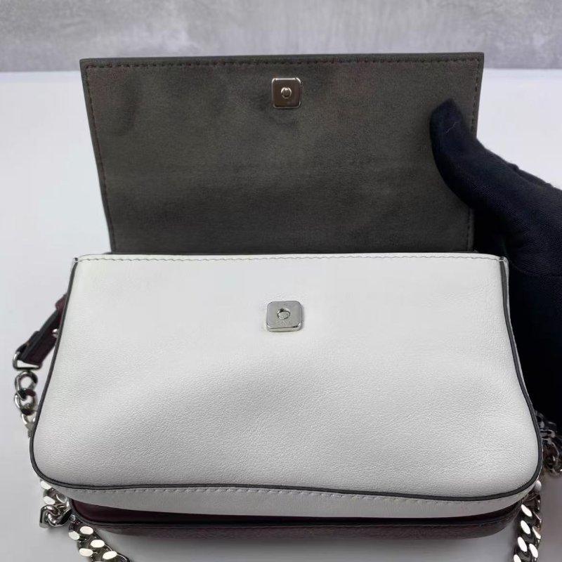 Fendi Baguette 酒紅拚白色牛皮 雙子星斜背包18*6*11 99新配件塵袋-3