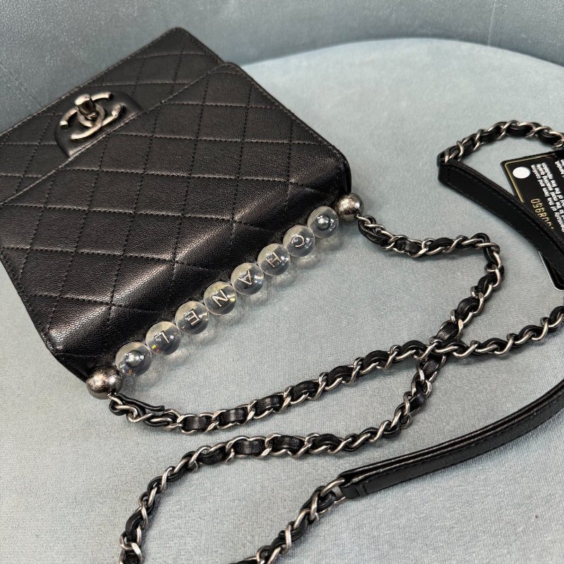 Chanel 黑銀透明壓克力珍珠logo限量CF方塊包 99新 配件保卡塵袋-1