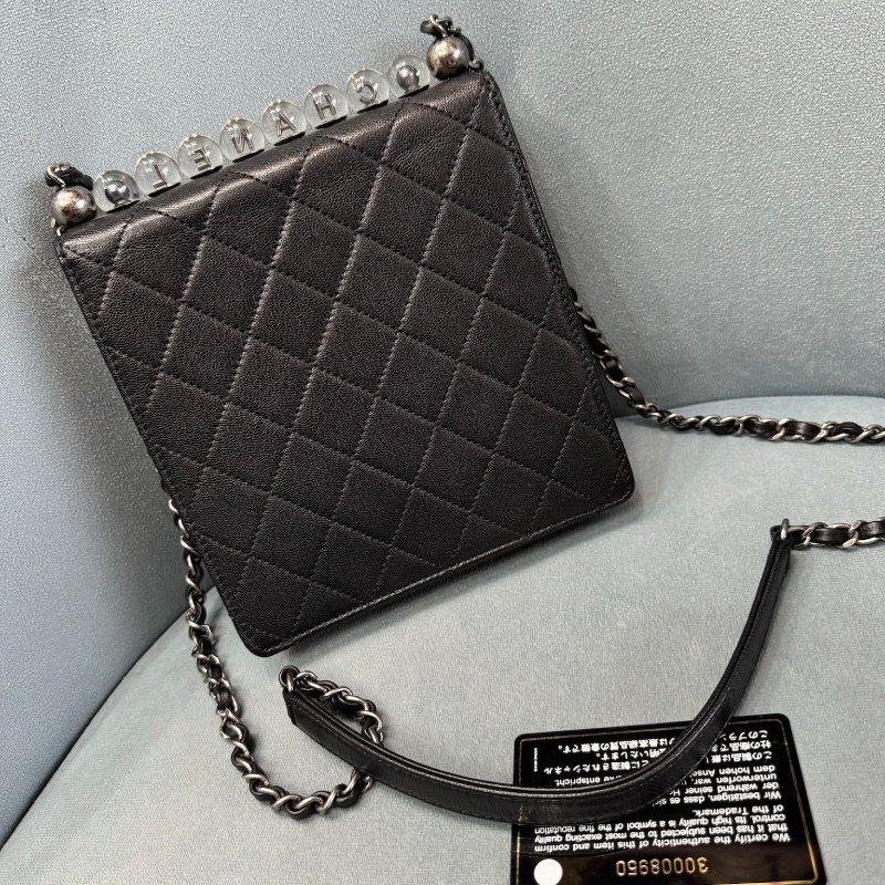 Chanel 黑銀透明壓克力珍珠logo限量CF方塊包 99新 配件保卡塵袋-5