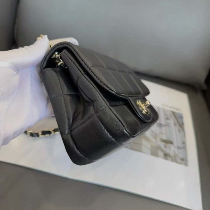 Chanel 23c黑金骰子鍊條冰格方胖子16.5×12.5 98新 配件塵袋-3