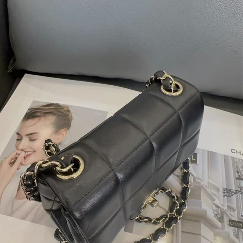Chanel 23c黑金骰子鍊條冰格方胖子16.5×12.5 98新 配件塵袋-7