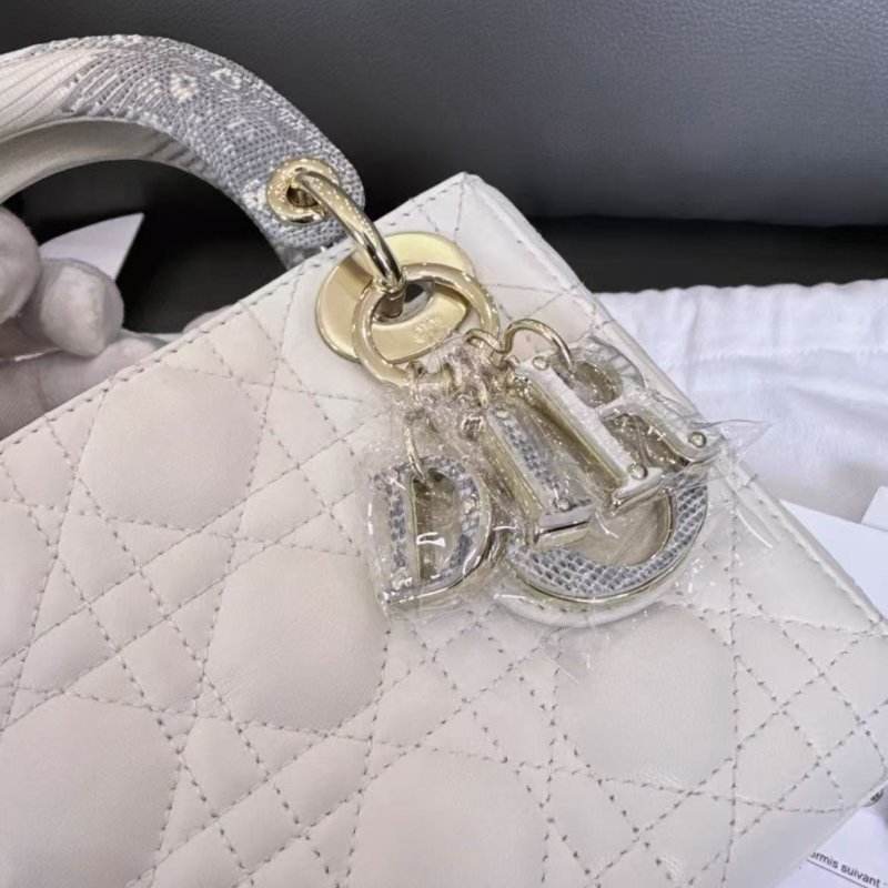 Dior黛妃 三格白色蜥蜴皮手柄logo 99新配件齊全-1