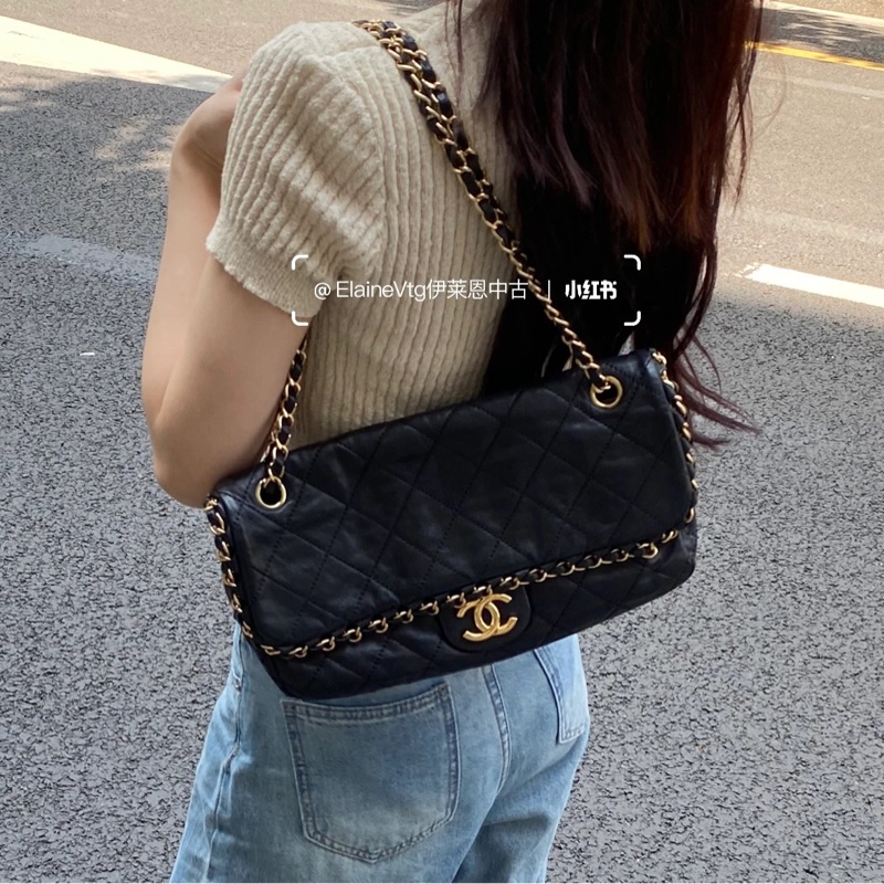 全網最低價‼️Chanel 17開黑金滾邊鏈條cf手提肩背包-4