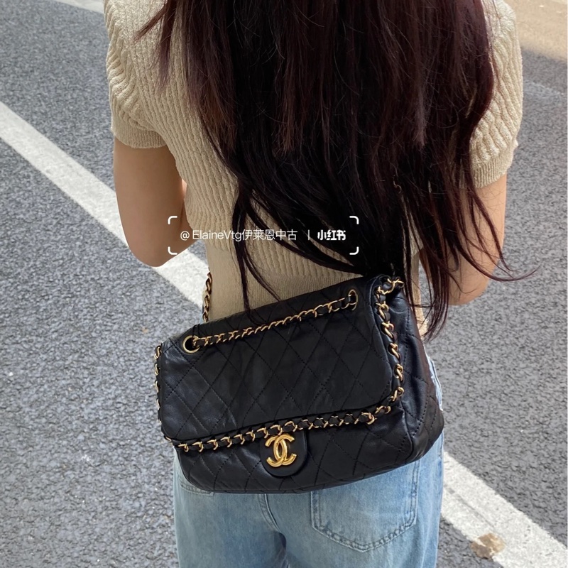 全網最低價‼️Chanel 17開黑金滾邊鏈條cf手提肩背包-6