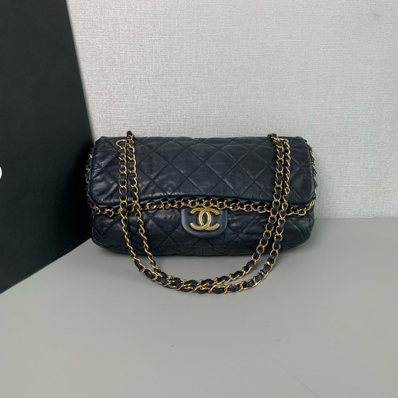 全網最低價‼️Chanel 17開黑金滾邊鏈條cf手提肩背包-7