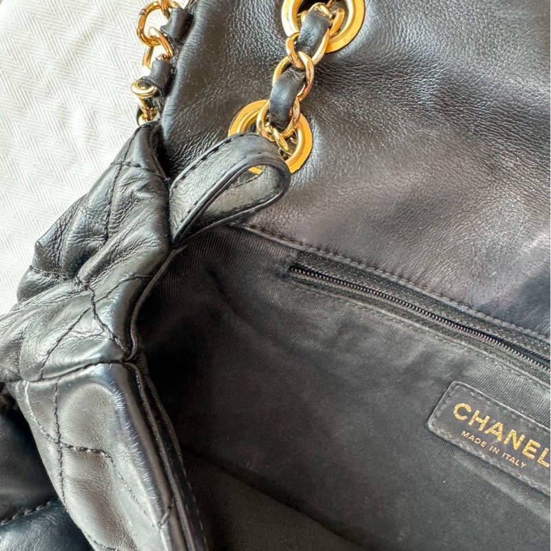 全網最低價‼️Chanel 17開黑金滾邊鏈條cf手提肩背包-11