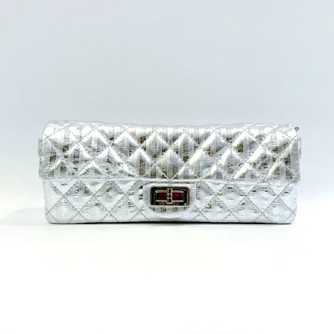 CHANEL銀色2.55銀扣長形下蓋鍊包-1