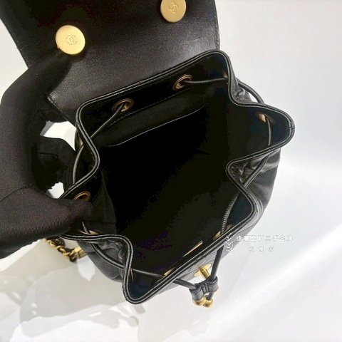 Chanel 黑牛皮拚羊皮霧金釦口蓋後背包AS4866-6
