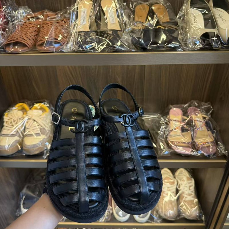 ✨Chanel 24C羅馬涼鞋 39號 只穿一次包裝齊全-4