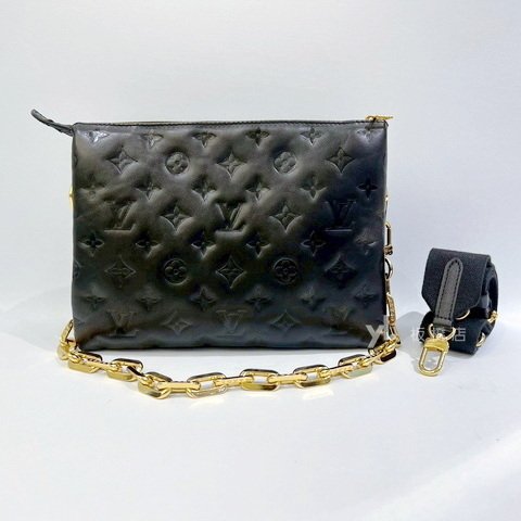 LV Coussin PM黑小羊皮壓紋肩背包M21260-4