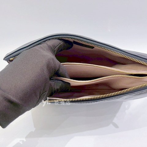 LV Coussin PM黑小羊皮壓紋肩背包M21260-6
