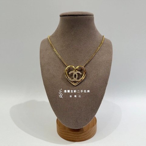 CHANEL金色愛心簍空雙C吊墜項鍊ABA083-1