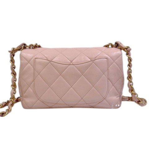 CHANEL 櫻花粉金幣鍊條口蓋肩背包AS4000-5