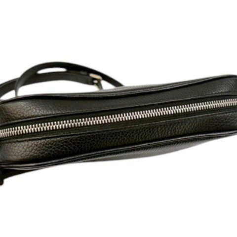 Burberry 黑牛皮壓紋logo相機包-11