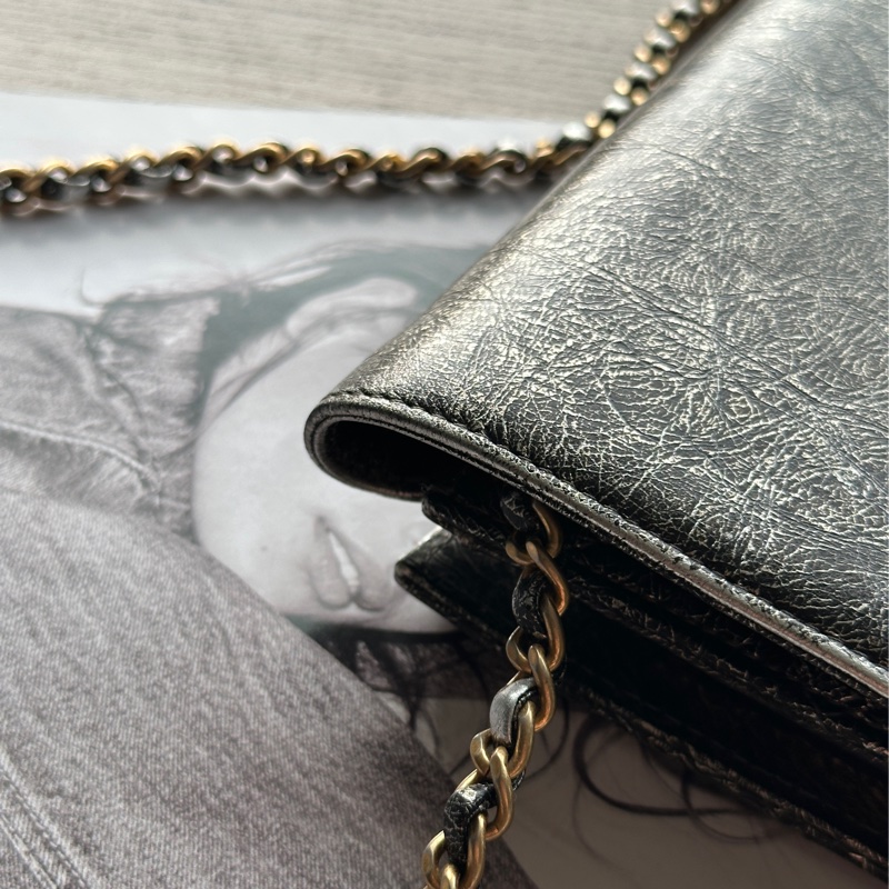 ‎˗ˏˋ 漫步巴黎鐵塔 º· 𓈒꙳ ‎˖ Chanel A91684 灰銀爆裂紋牛皮 金釦 大款 WOC 斜背包 晚宴包-8