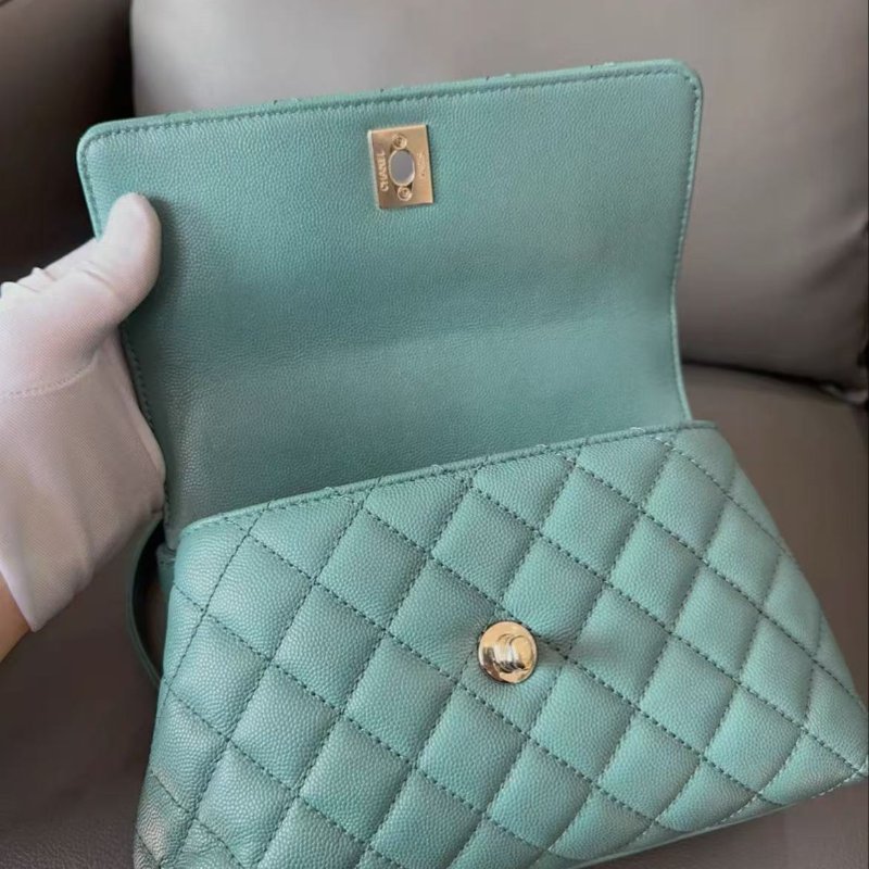 Chanel coco handle小號綠色金扣 荔枝牛皮芯片款 98新 配件塵袋-2