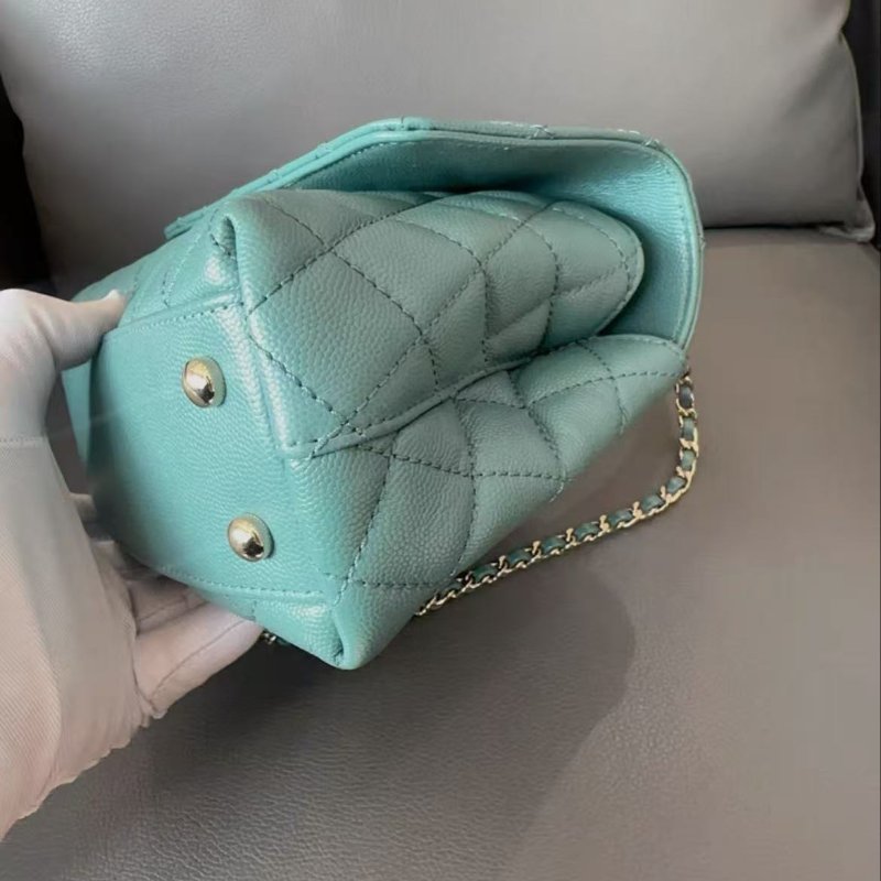 Chanel coco handle小號綠色金扣 荔枝牛皮芯片款 98新 配件塵袋-6