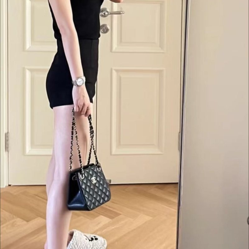 Chanel 23p黑金荔枝皮mini tote包 芯片款16*15 99新配件塵袋購證-5