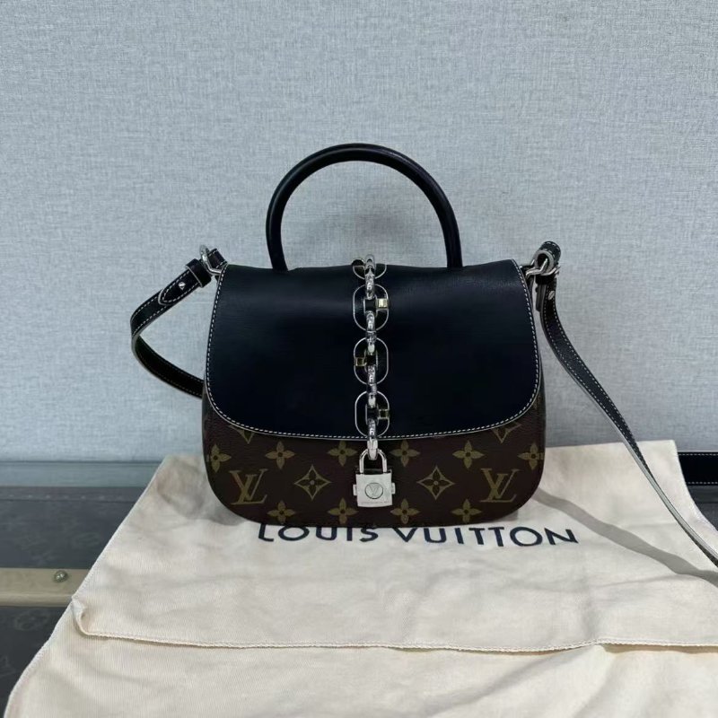 Louis Vuitton chain it秀款老花鎖頭斜背包 21*17*8 98新 配件塵袋-0