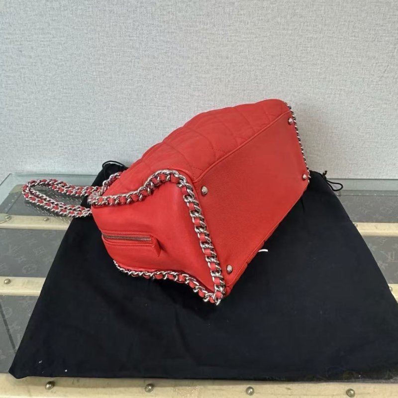 Chanel 紅銀滾邊hobo機場鍊條包 30*20*15 98新 配件塵袋-4
