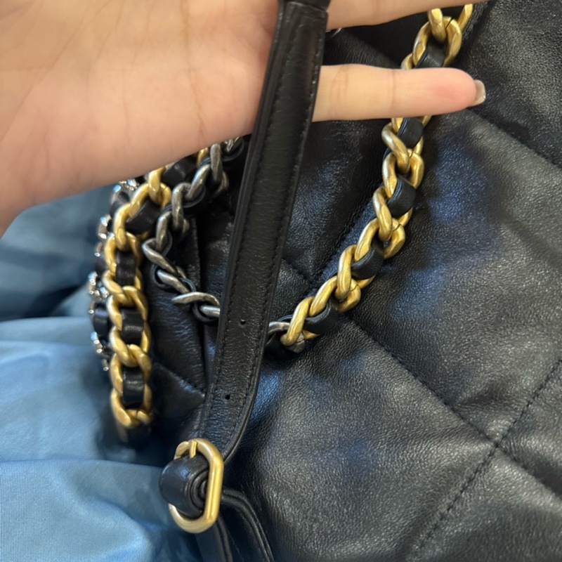 香奈兒19後背包-4