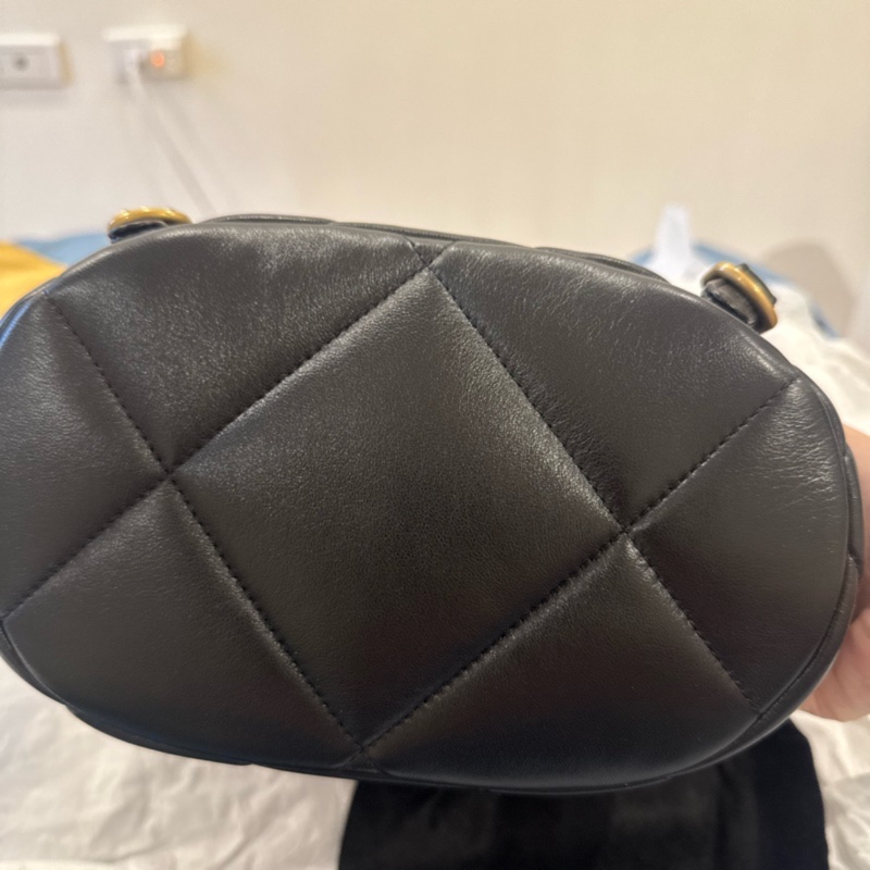 香奈兒19後背包-12