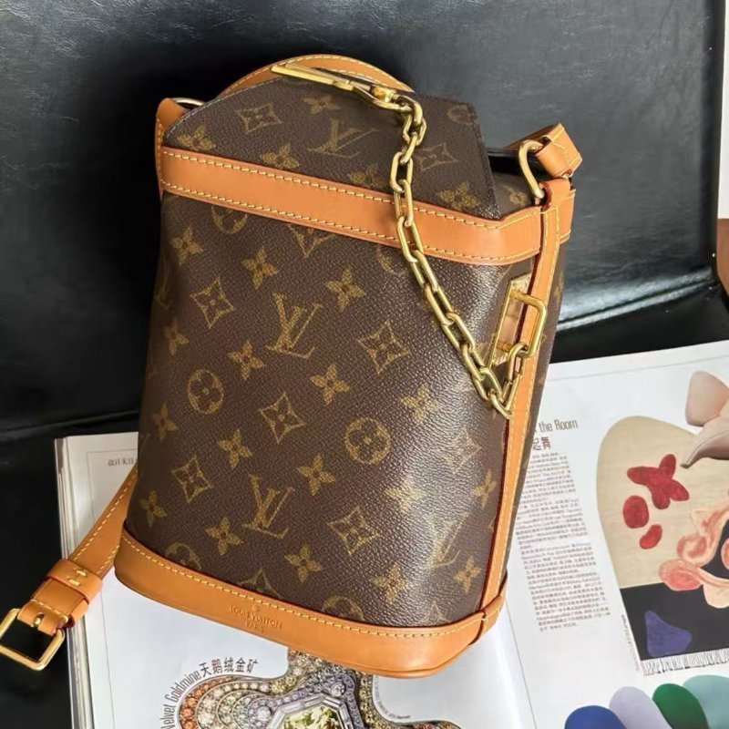 ✨Louis Vuitton 限量款老花milk box牛奶盒子斜背包 男女同款 98新 配件塵袋-1