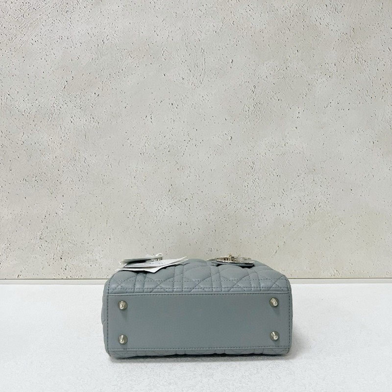Dior lady Dior 4格-4